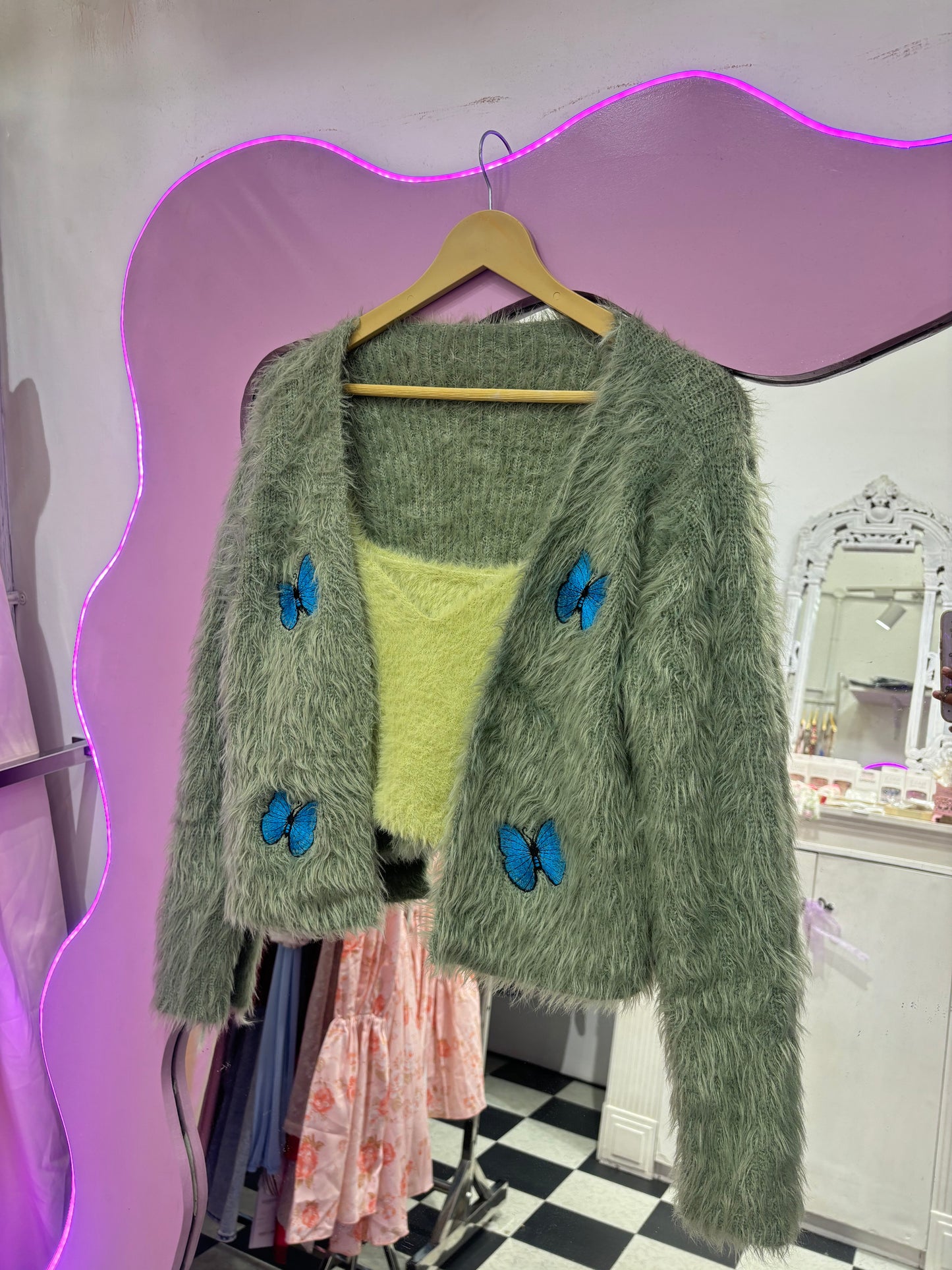 Cute green cardigan set🦋