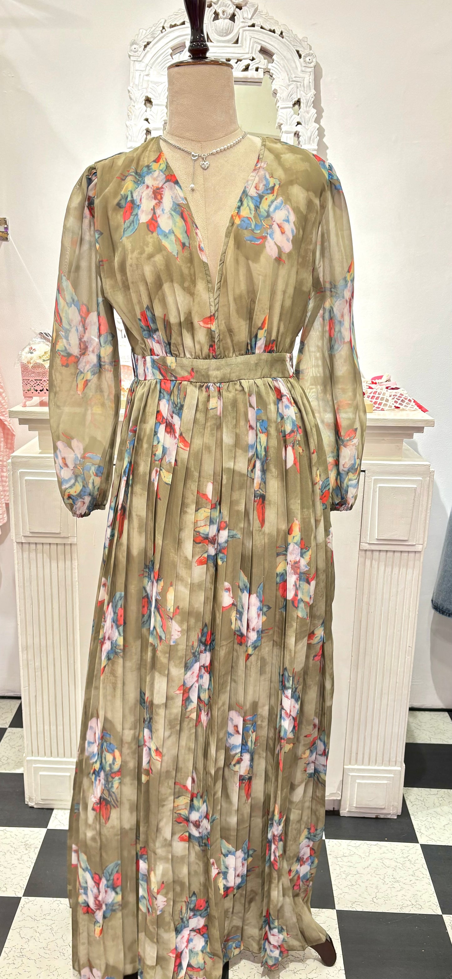 Long sleeves pleated chiffon dress✨