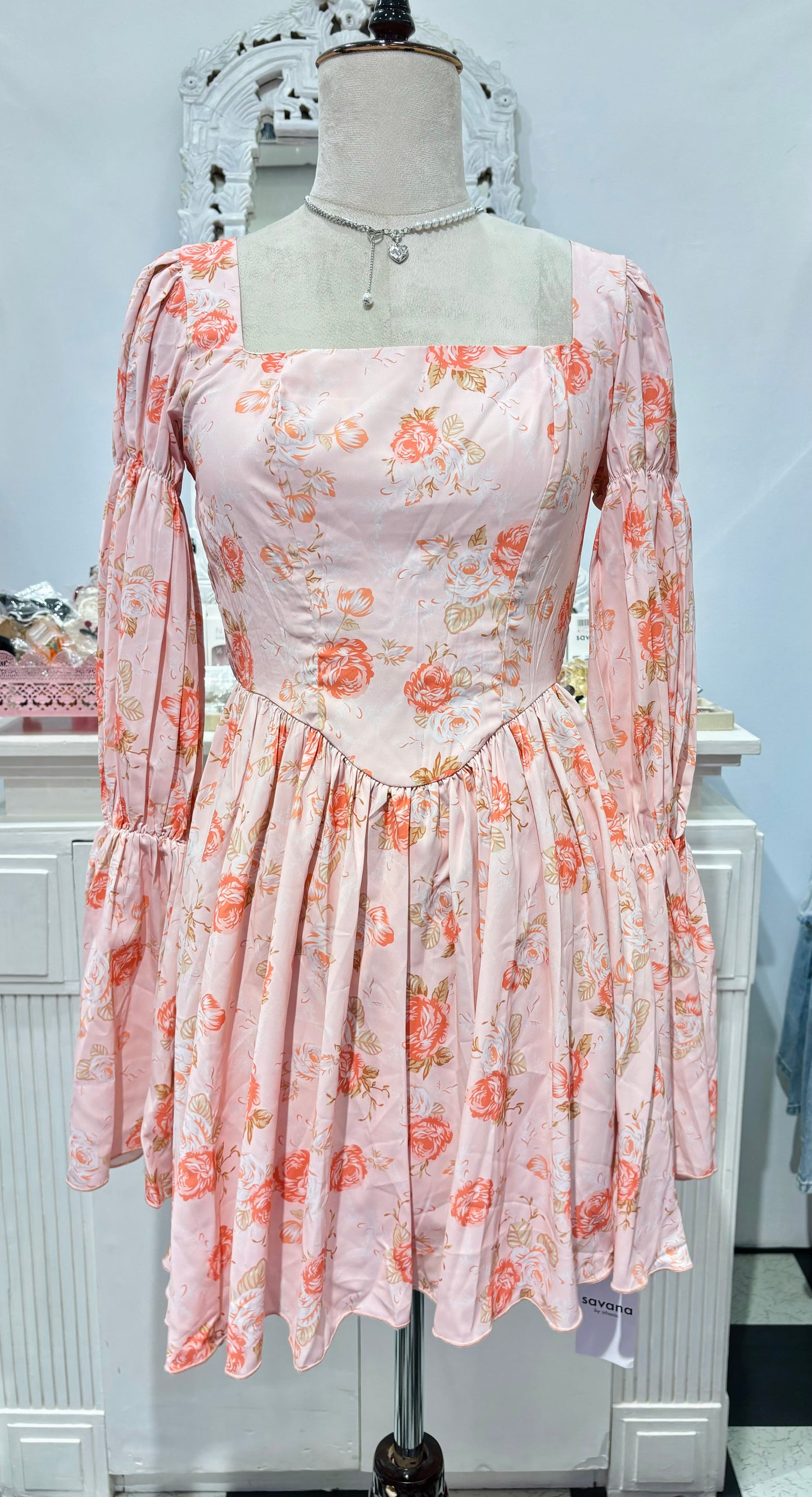 Peach floral dress✨